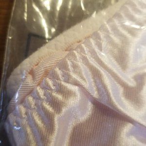 Tailored Satin Peach V-kini Avon L